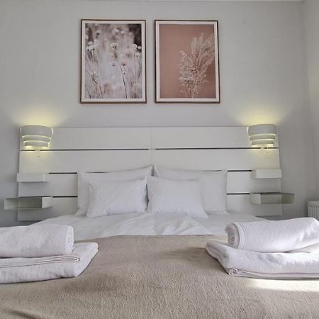 Lugas Apartman Miskolctapolca 2 Haloszoba Dezsa Es Jakuzzi Koezel A Barlangfuerdohoez Dış mekan fotoğraf
