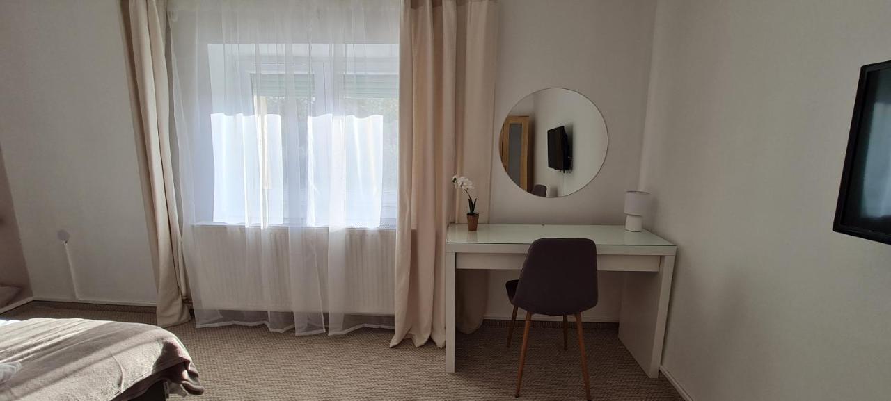 Lugas Apartman Miskolctapolca 2 Haloszoba Dezsa Es Jakuzzi Koezel A Barlangfuerdohoez Dış mekan fotoğraf