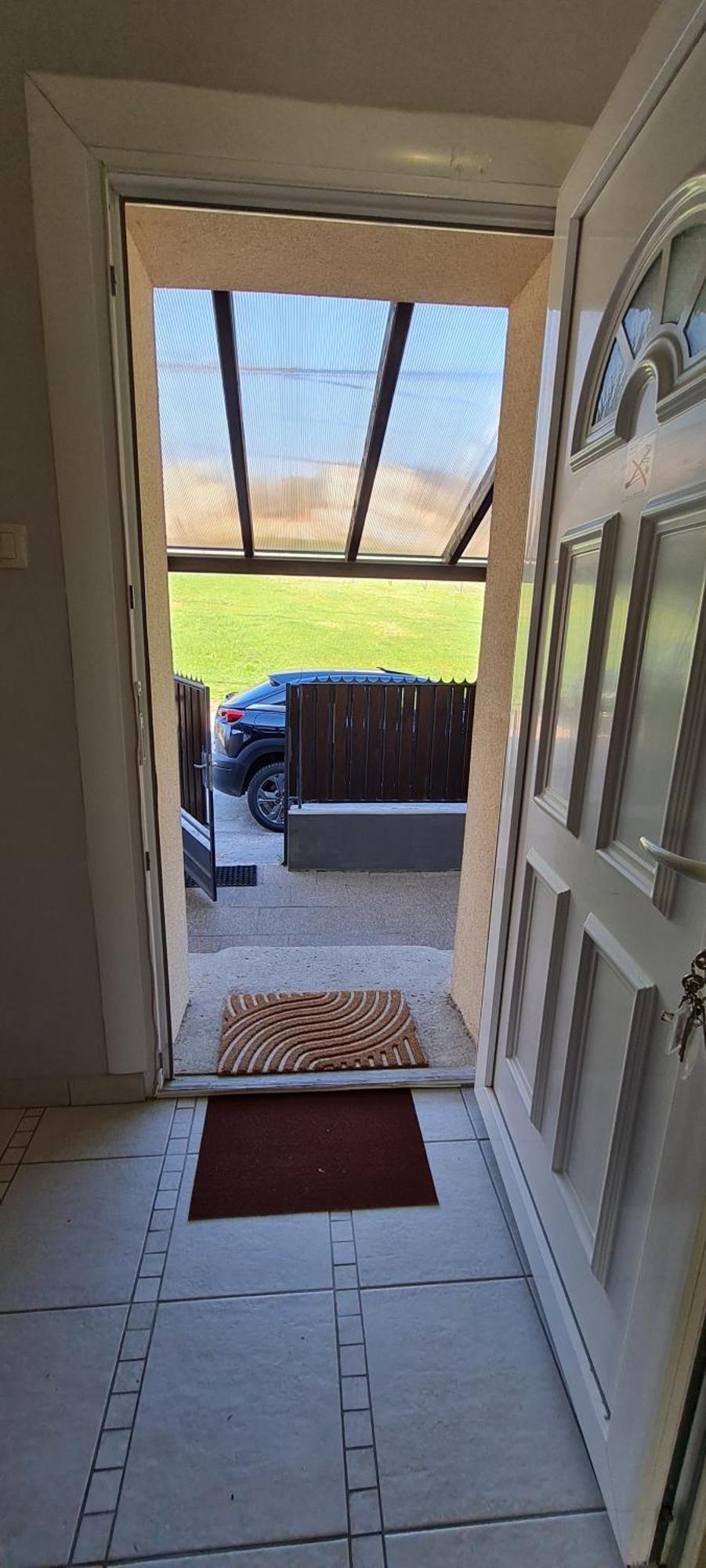 Lugas Apartman Miskolctapolca 2 Haloszoba Dezsa Es Jakuzzi Koezel A Barlangfuerdohoez Dış mekan fotoğraf